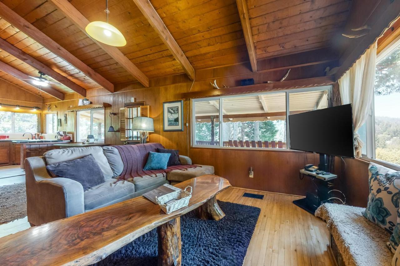 Alpine Dream Villa Crestline Exterior photo