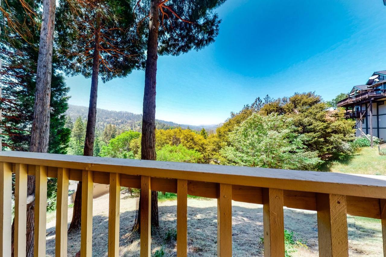Alpine Dream Villa Crestline Exterior photo